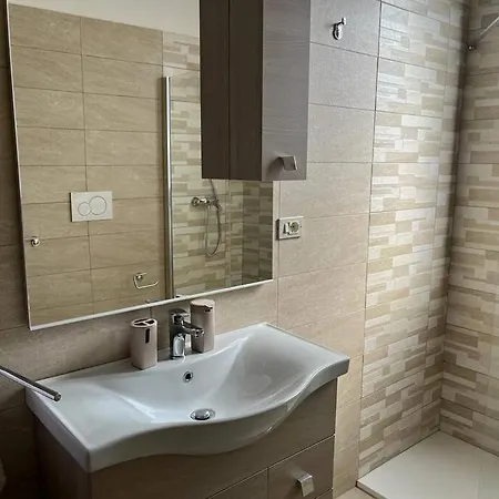 Dimora Falconi Apartman